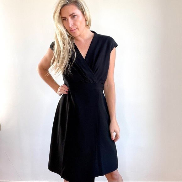 Lafayette 148 Black Surplus Neckline Short Sleeve Dress size 8 - Picture 2 of 15